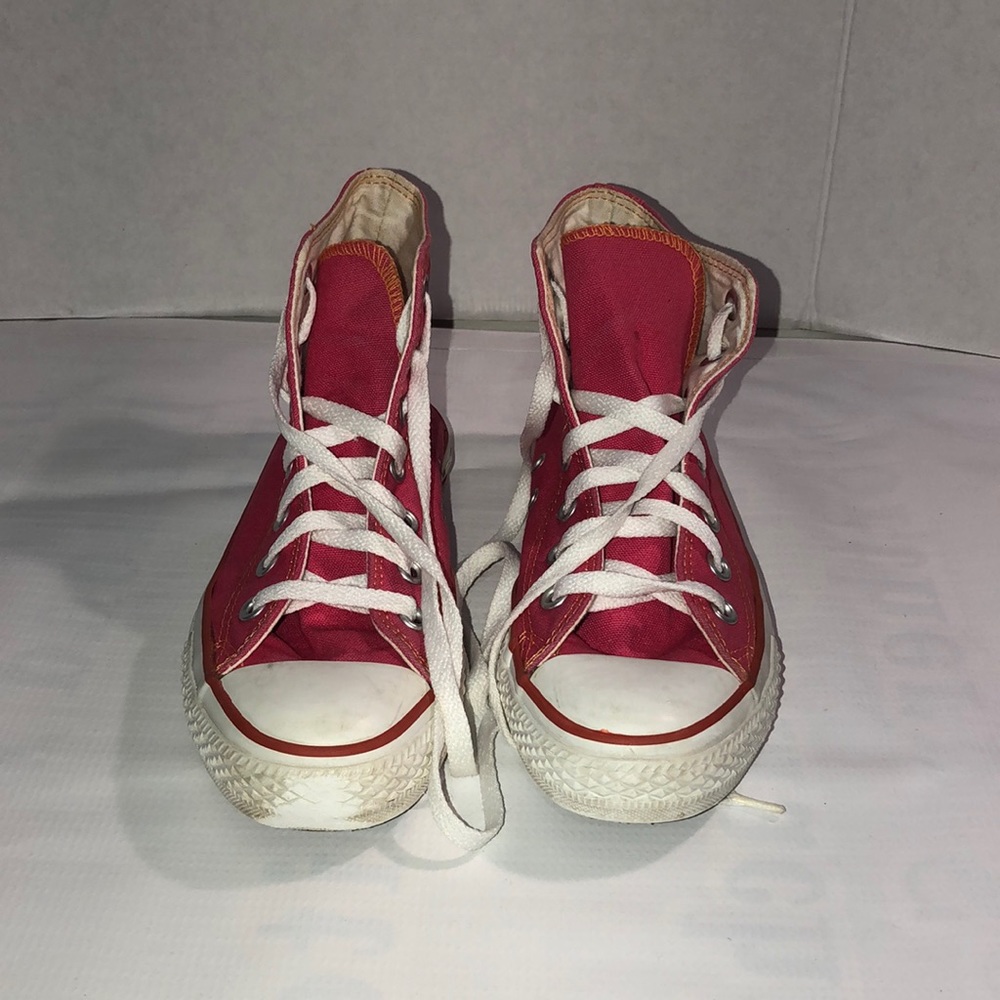 Converse Hightops - Picture 2 of 9